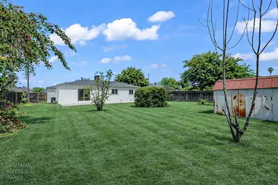 2208 Cornwell Avenue, Modesto, CA 95350 - Photo 35