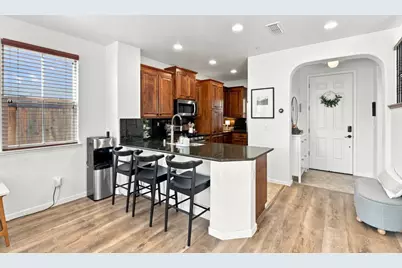 8843 Adur Road, Elk Grove, CA 95624 - Photo 5