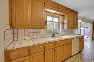 5125 Diablo Dr, Sacramento, CA 95842 - Photo 11