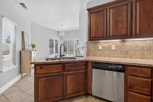 5345 Jade Creek Way, Elk Grove, CA 95758 - Photo 15