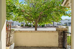 2689 Cleat Ln, Sacramento, CA 95818 - Photo 13