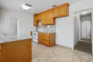 520 Tamarack Dr, Lodi, CA 95240 - Photo 13