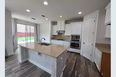 2116 Greenhorn Creek Circle, Plumas Lake, CA 95961 - Photo 13