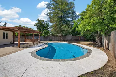 2743 Lost Creek Court, Stockton, CA 95207 - Photo 37