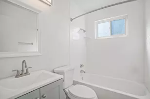 6905 Woodside Dr, Sacramento, CA 95842 - Photo 25