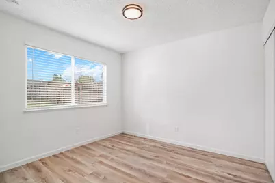 6905 Woodside Dr, Sacramento, CA 95842 - Photo 23