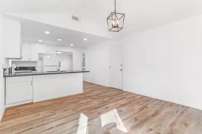 6905 Woodside Dr, Sacramento, CA 95842 - Photo 15
