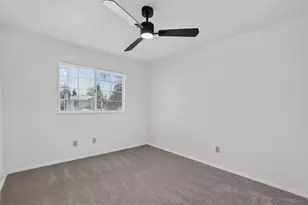 6111 Laguna Vale Way, Elk Grove, CA 95758 - Photo 23