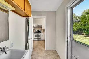 86 46th St, Sacramento, CA 95819 - Photo 13