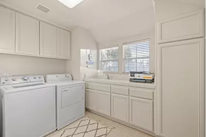 7717 E Port Drive, Sacramento, CA 95831 - Photo 31