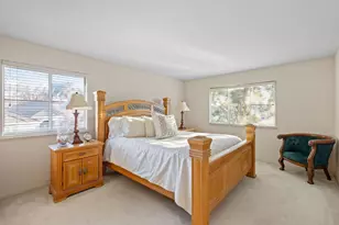 7717 E Port Dr, Sacramento, CA 95831 - Photo 25