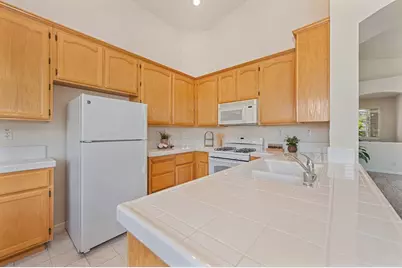 551 Heiler Way, Folsom, CA 95630 - Photo 15