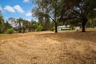 18525 Siesta Dr, Penn Valley, CA 95946 - Photo 5