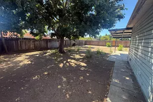 656 Pine St, Manteca, CA 95336 - Photo 15