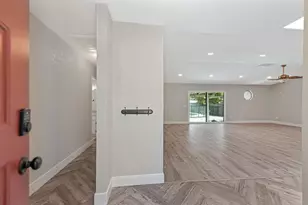 8450 Silver Rock Ct, Citrus Heights, CA 95610 - Photo 5