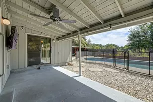 8450 Silver Rock Ct, Citrus Heights, CA 95610 - Photo 23