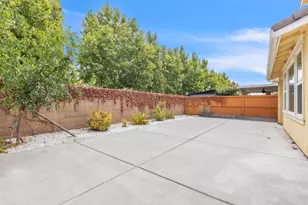 9749 Philta Way, Elk Grove, CA 95757 - Photo 33