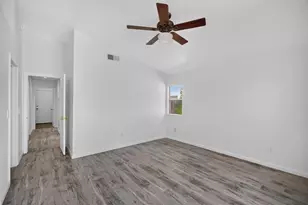 6427 Canyon Creek Way, Elk Grove, CA 95758 - Photo 23