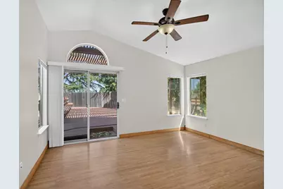 6427 Canyon Creek Way, Elk Grove, CA 95758 - Photo 17