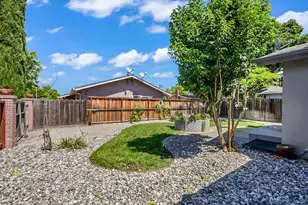 2727 Buttonwillow Ave, Stockton, CA 95207 - Photo 23