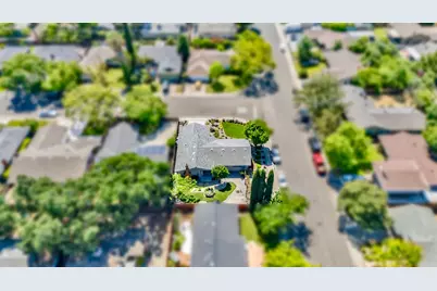 2727 Buttonwillow Avenue, Stockton, CA 95207 - Photo 31