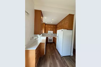 2295 S Crest Avenue, Martinez, CA 94553 - Photo 9