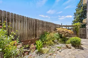2295 S Crest Ave, Martinez, CA 94553 - Photo 23