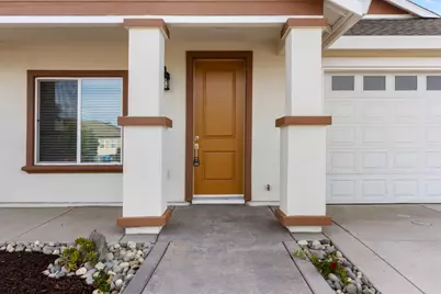 4438 Sundari Avenue, Olivehurst, CA 95961 - Photo 5