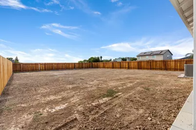 4438 Sundari Avenue, Olivehurst, CA 95961 - Photo 57