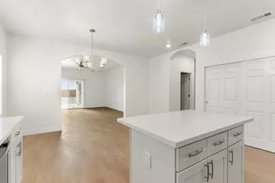 4438 Sundari Avenue, Olivehurst, CA 95961 - Photo 15