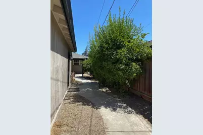1539 Ardmore Avenue, Modesto, CA 95350 - Photo 41