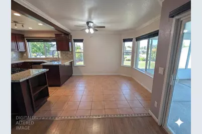 8075 Calle Royale Way, Sacramento, CA 95823 - Photo 5