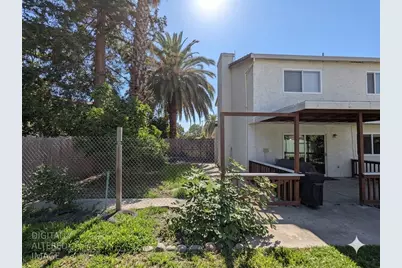 8075 Calle Royale Way, Sacramento, CA 95823 - Photo 13