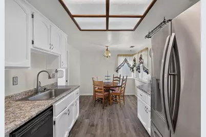 6809 Paseo Del Sol Way, Elk Grove, CA 95758 - Photo 11