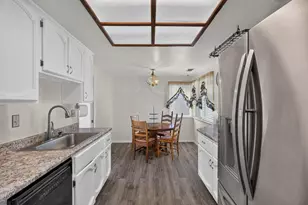6809 Paseo Del Sol Way, Elk Grove, CA 95758 - Photo 11