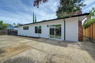 8837 Garden Glen Way, Sacramento, CA 95826 - Photo 31