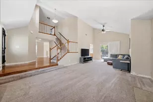 6012 Laguna Park Dr, Elk Grove, CA 95758 - Photo 3