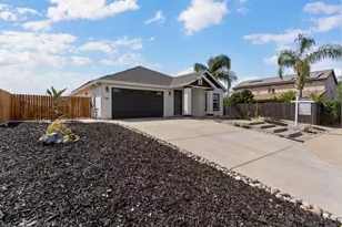 4444 Sundari Ave, Olivehurst, CA 95961 - Photo 3