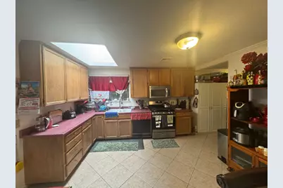 1916 Donand, Modesto, CA 95351 - Photo 3