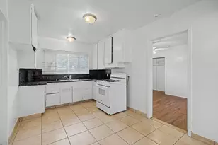 2306 E Dayton, Fresno, CA 93726 - Photo 11