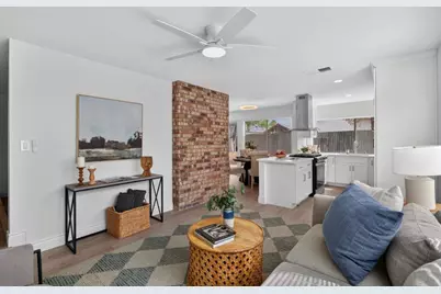 7828 Rockhurst Way, Sacramento, CA 95828 - Photo 9
