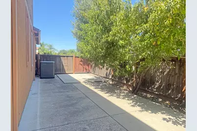 484 Presidio Place, Tracy, CA 95377 - Photo 47