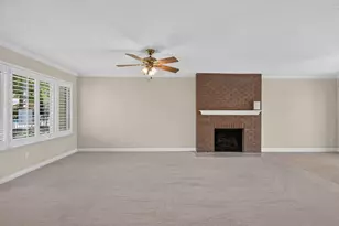 66 W Yorkshire, Stockton, CA 95207 - Photo 5