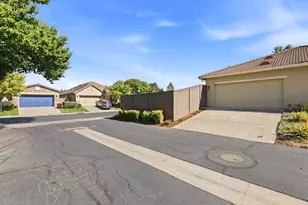 2201 Rose Arbur Dr, Sacramento, CA 95835 - Photo 21
