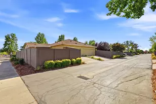 2201 Rose Arbur Dr, Sacramento, CA 95835 - Photo 23