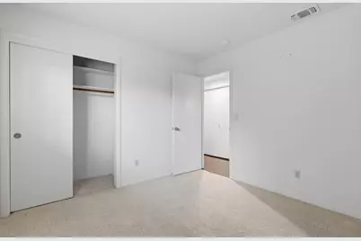 7115 Riverside Boulevard, Sacramento, CA 95831 - Photo 25