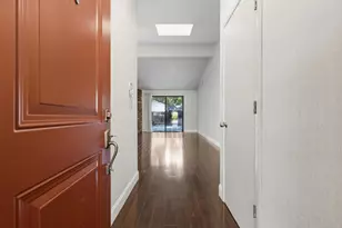 7115 Riverside Blvd, Sacramento, CA 95831 - Photo 5