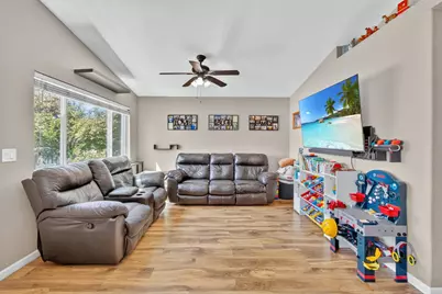 2353 Missouri Way, Elverta, CA 95626 - Photo 5