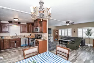 Bouvais Circle, Sacramento, CA 95828 - Photo 17