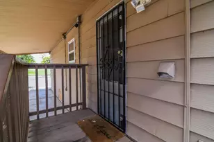 Bouvais Circle, Sacramento, CA 95828 - Photo 33